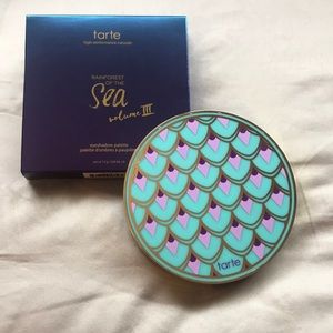 Rainforest of the Sea Vol III eyeshadow palette